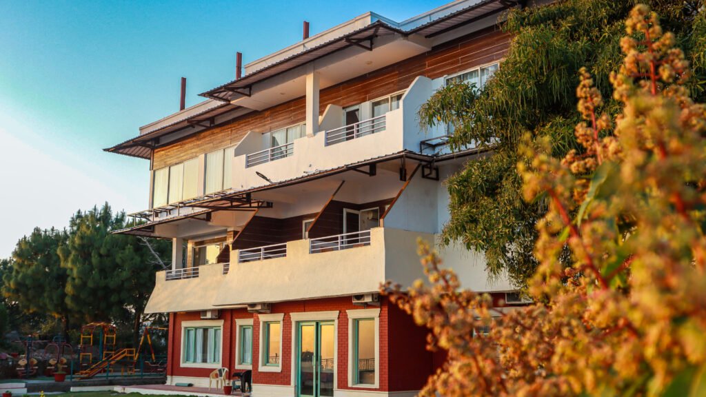 Family Resort in Nahan